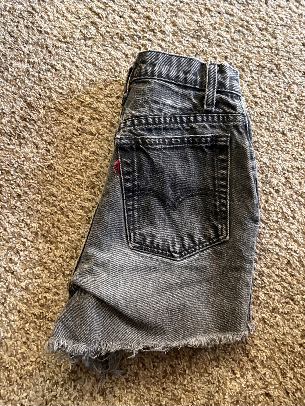 Signature by Levi Strauss Washed Black Cutoff Denim Shorts - Picture 3 of 4